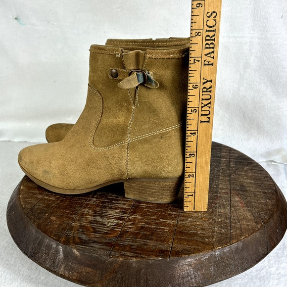 Sofft Boots Womens 7.5 Tan Suede Leather Boho Western Heels Ankle Buckle Zipper - Picture 12 of 13